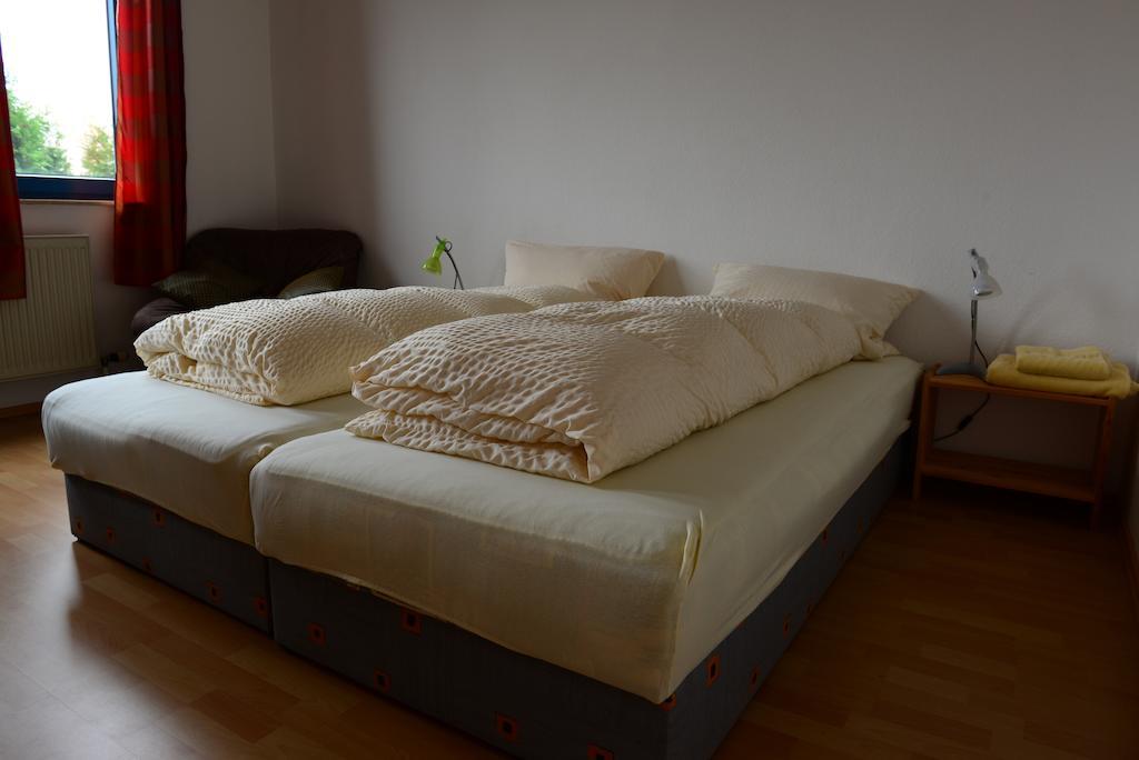 Monteur Und Messewohnung ロートガウ エクステリア 写真